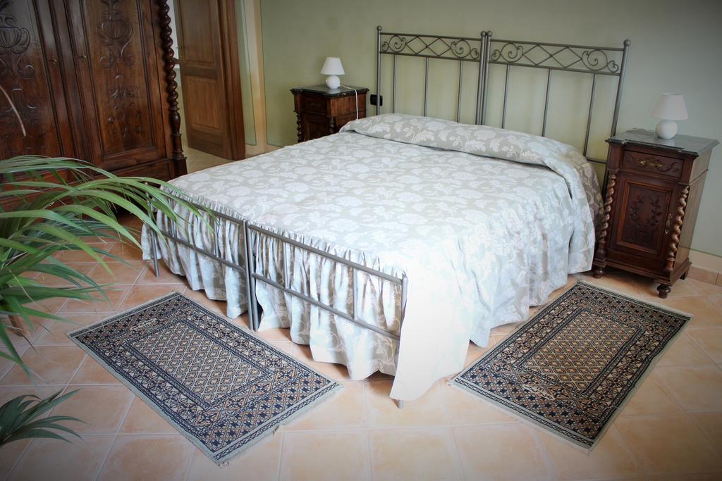 Bed and Breakfast Ca' 'D Carlot Cantarana Camera foto